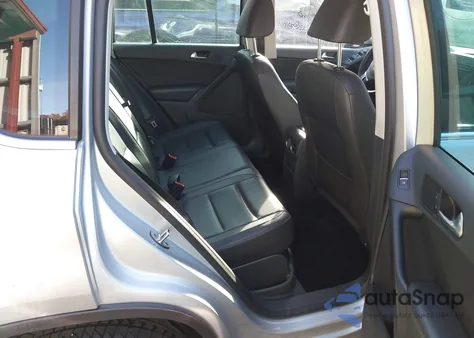 2015 Volkswagen Tiguan Se from USA, damaged, VIN WVGAV7AX1FW563554